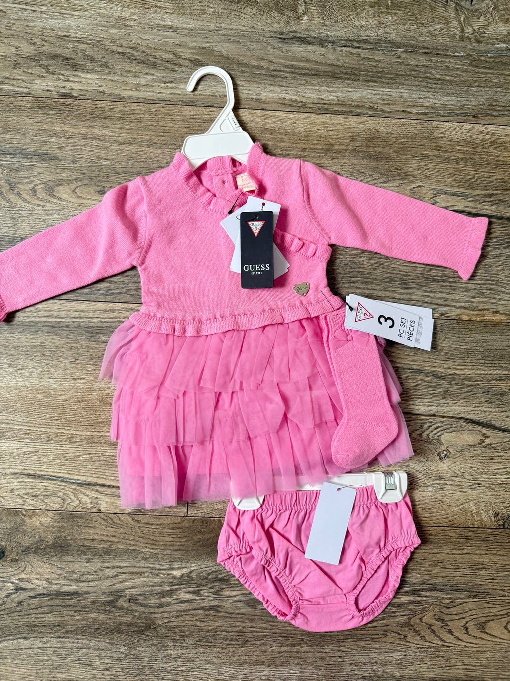 CONJUNTO 3 PIEZAS GUESS